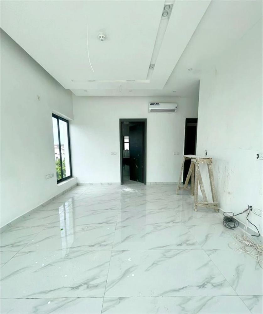 4 BEDROOM SEMI DETACHED DUPLEX FOR SALE