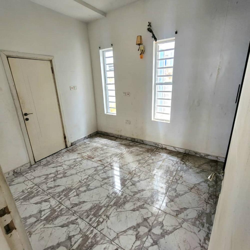 Fully Renovated Single Room Apartment