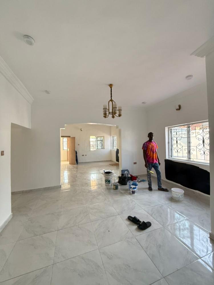 4 BEDROOM FULLY DETACHED DUPLEX FOR SALE