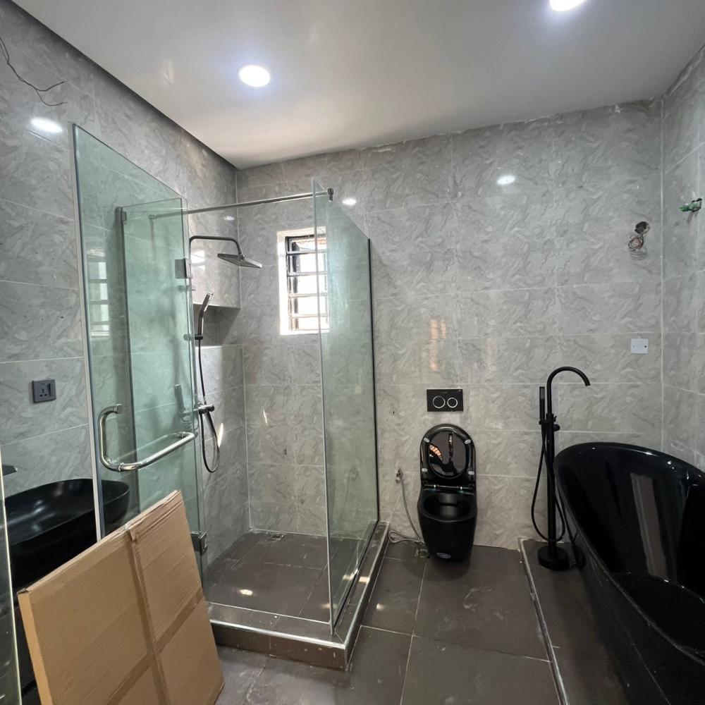 4 BEDROOM FULLY DETACHED DUPLEX FOR RENT