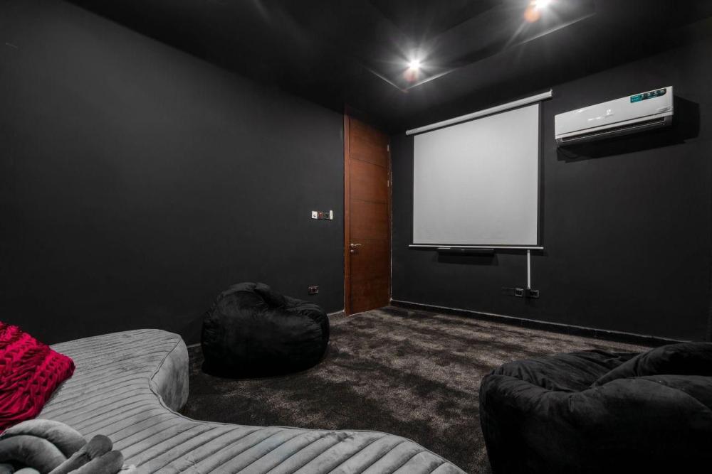 Topnotch 4 Bedroom Shortlet