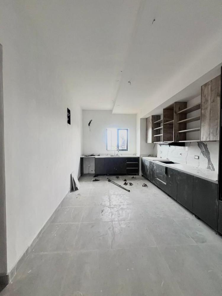 FOR RENT: 12 UNITS OF LUXURY 2 BEDROOM APARTMENT WITH BQ, ELEVATOR, GYM AND SWIMMING POOL.  📍LEKKI PHASE ONE.