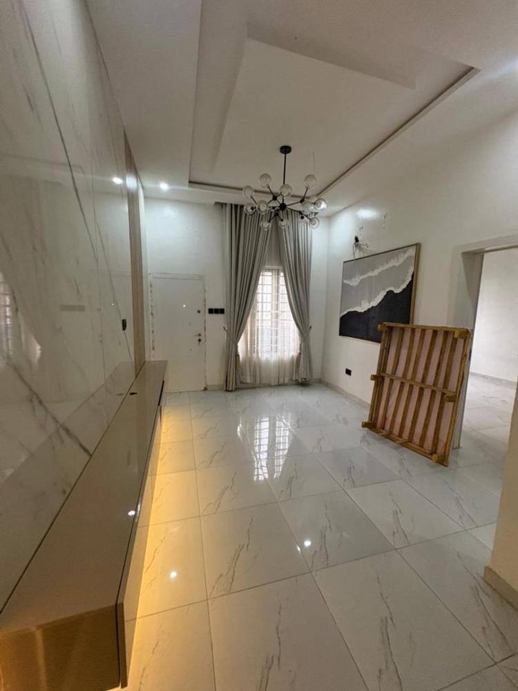 4 bedroom semi detached duplex  With solar that can carry everything Rent