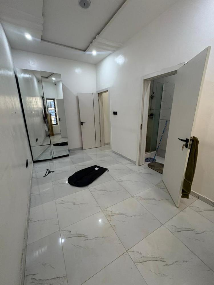 4 bedroom semi detached duplex  With solar that can carry everything Rent