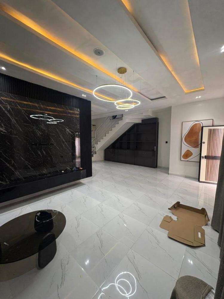 4 bedroom semi detached duplex  With solar that can carry everything Rent