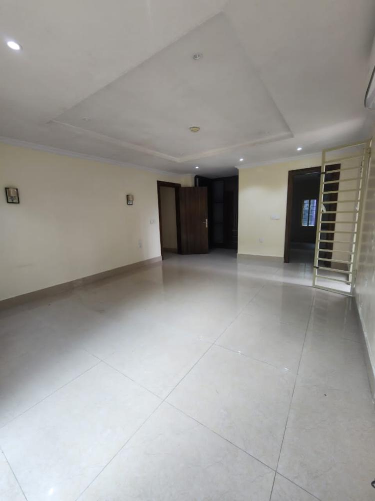 SERVICED 4 BEDROOM FLAT WITH BQ,FITTED KITCHEN,EN-SUITE ROOMS,