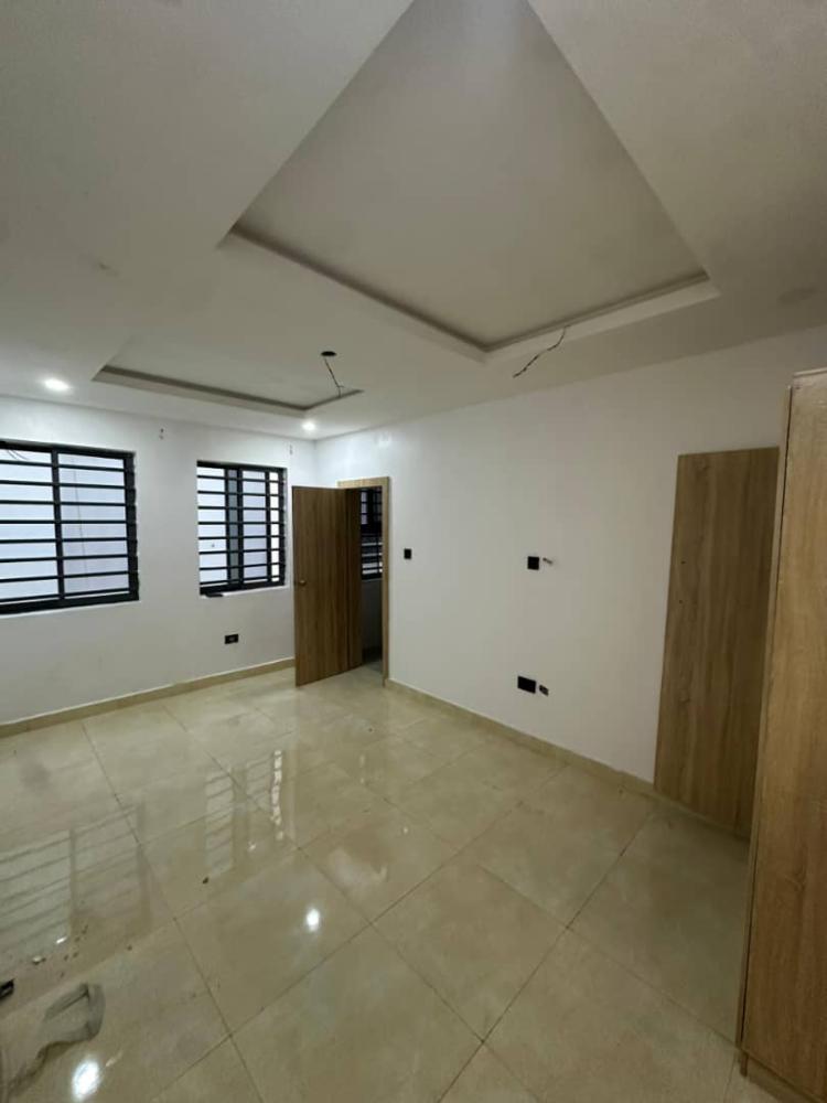 ‎Brand New 2 Bedroom, Ologolo lekki.