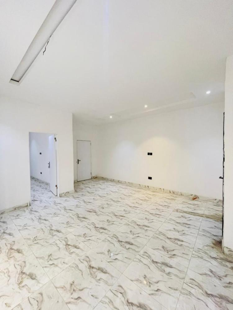 Mini flat available for rent 