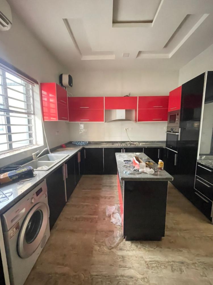 Spacious single room– Ikota Villa Estate (Close to Mega Chicken)