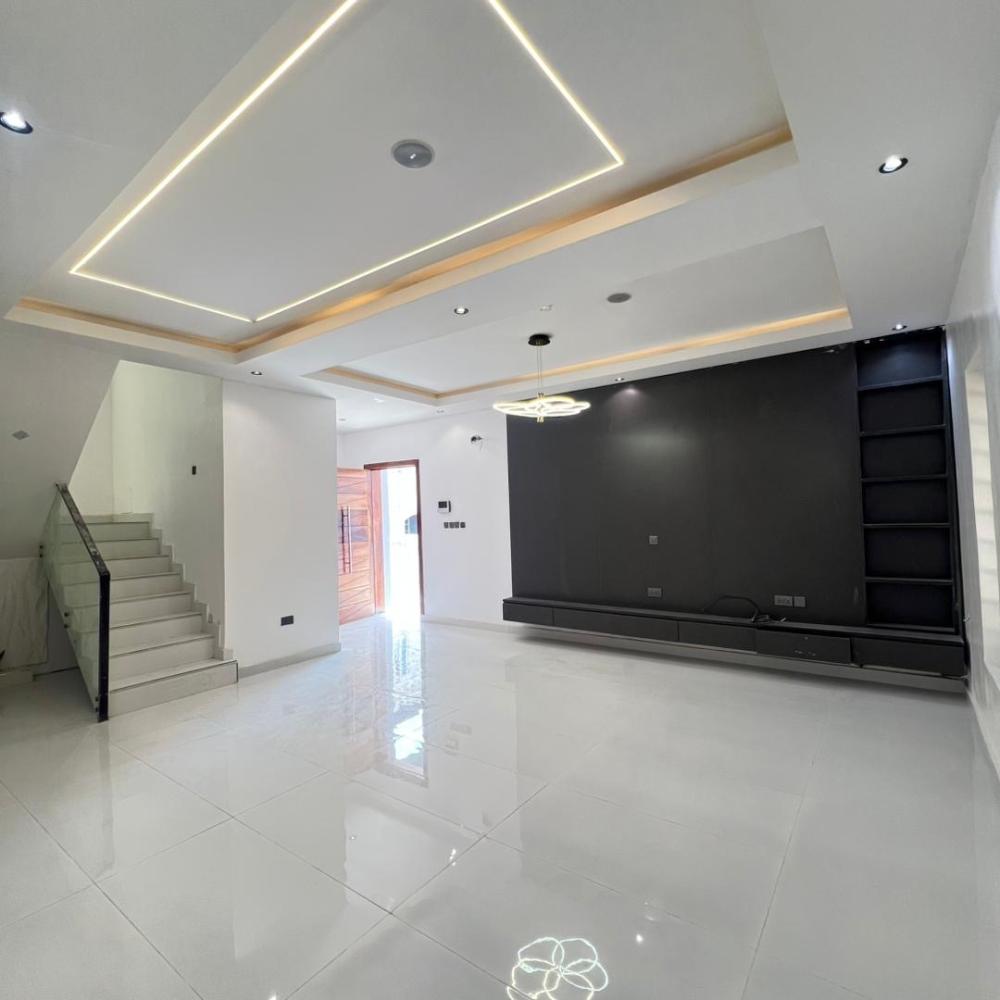 4 BEDROOM FULLY DETACHED DUPLEX FOR RENT