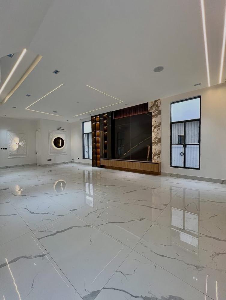 LEKKY COUNTY, LEKKI | N580M CONTEMPORARY 5 BEDROOM FULLY DETACHED DUPLEX WITH SWIMMING POOL, 5 CARS SPACE FOR SALE ‼️