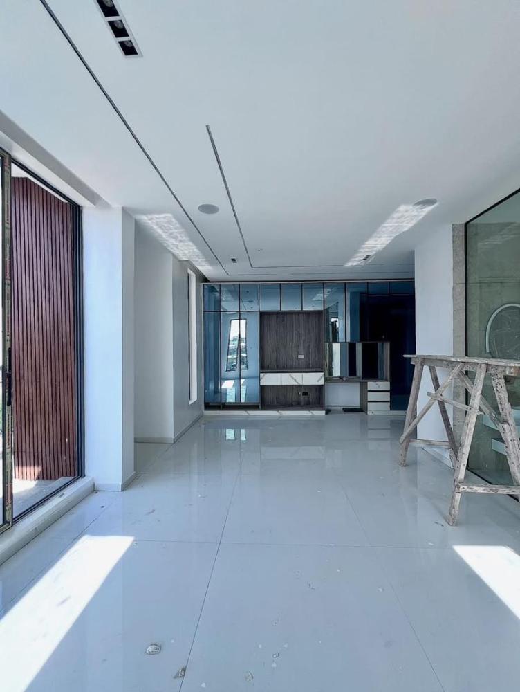 COWRIE CREEK , IKATE LEKKI | N1B CONTEMPORARY 5 BEDROOM SEMI-DETACHED HOME WITH ELEVATOR , SWIMMING POOL, CINEMA , ROOF TOP TERRACE FOR SALE‼️‼️