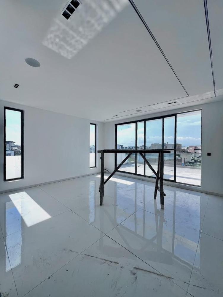 COWRIE CREEK , IKATE LEKKI | N1B CONTEMPORARY 5 BEDROOM SEMI-DETACHED HOME WITH ELEVATOR , SWIMMING POOL, CINEMA , ROOF TOP TERRACE FOR SALE‼️‼️