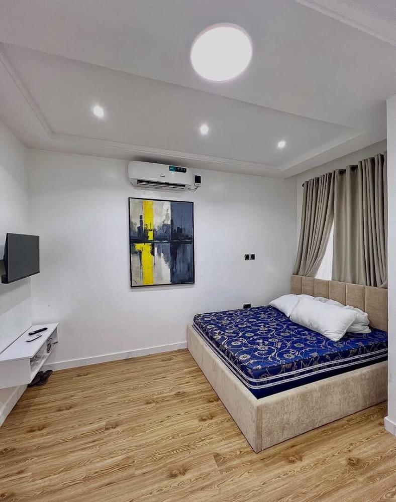 3 Bedroom Apartment With Swimming Pool|Gym| At Lekki Phase 1, Lagos