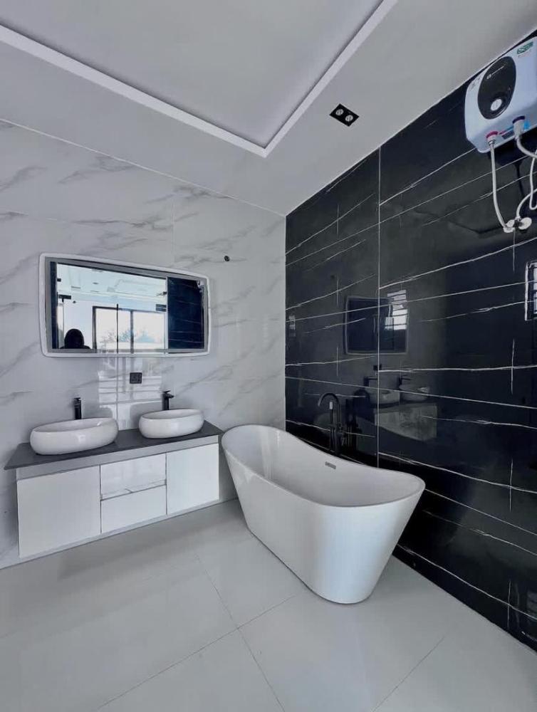 5 Bedroom Fully Detached Home with Cinema At Lekky County, Ikota