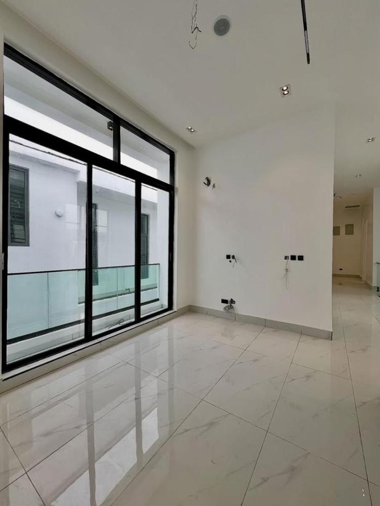 LEKKY COUNTY, LEKKI | N600MCONTEMPORARY 5 BEDROOM FULLY DETACHED DUPLEX WITH SWIMMING POOL, 6 CARS SPACE FOR