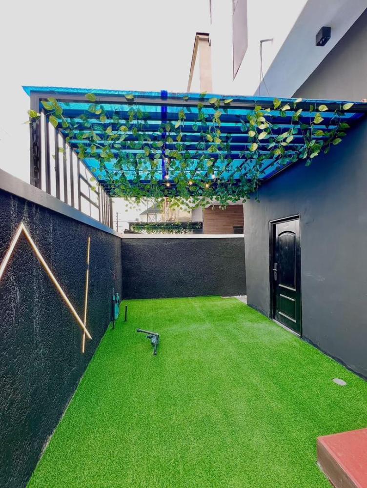 AJAH LAGOS | 5 BED | N260M NET CONTEMPORARY 5 BEDROOM FULLY DETACHED DUPLEX WITH SWIMMING POOL, INVERTER &amp; BATTERIES, GYM ROOM FOR SALE‼️‼️