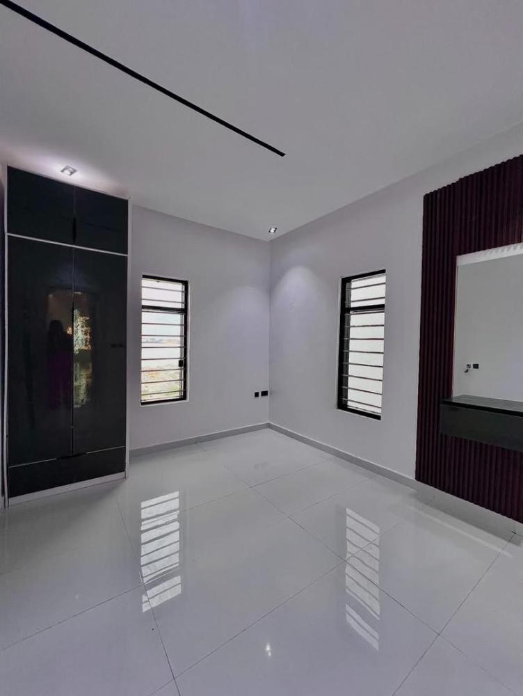 AJAH LAGOS | 5 BED | N260M NET CONTEMPORARY 5 BEDROOM FULLY DETACHED DUPLEX WITH SWIMMING POOL, INVERTER &amp; BATTERIES, GYM ROOM FOR SALE‼️‼️