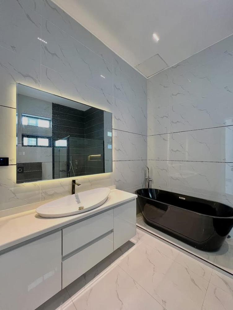 LEKKY COUNTY, LEKKI | N580M CONTEMPORARY 5 BEDROOM FULLY DETACHED DUPLEX WITH SWIMMING POOL, 5 CARS SPACE FOR SALE ‼️‼️