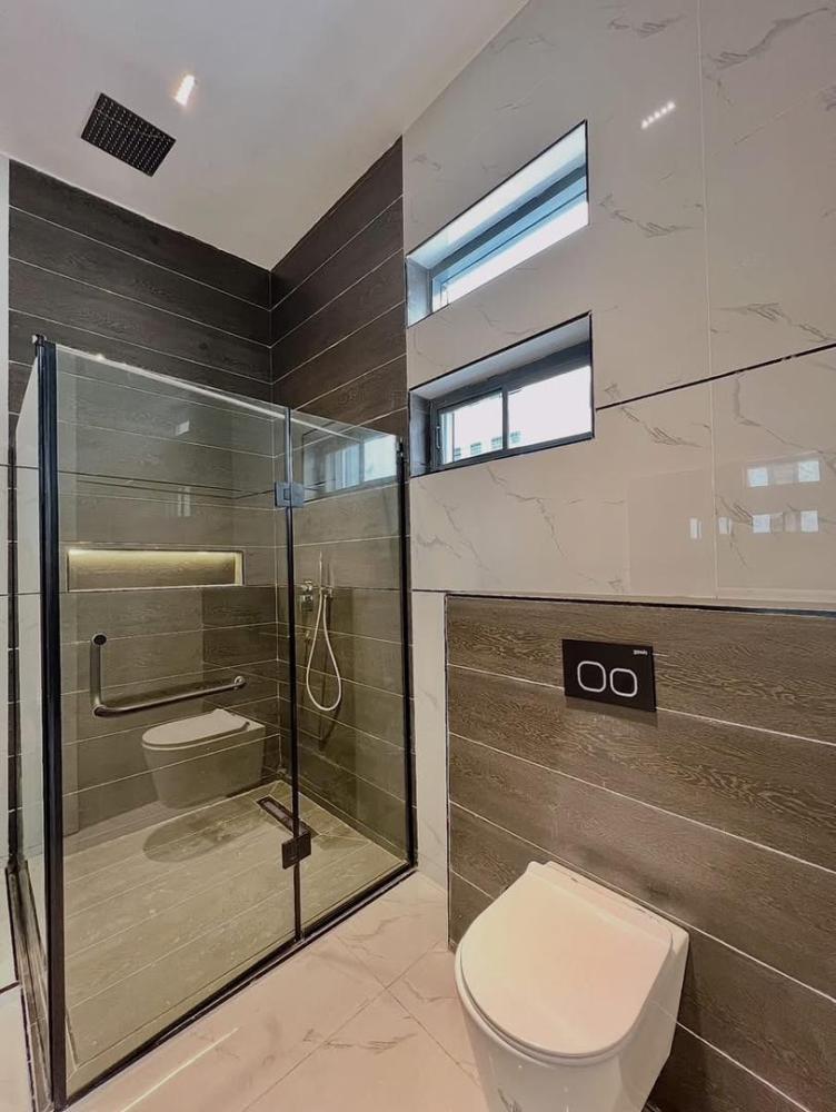 LEKKY COUNTY, LEKKI | N580M CONTEMPORARY 5 BEDROOM FULLY DETACHED DUPLEX WITH SWIMMING POOL, 5 CARS SPACE FOR SALE ‼️‼️