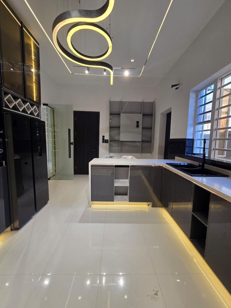 5-Bedroom Detached Duplex + BQ • Lekki Phase 1 • ₦1.5BN*