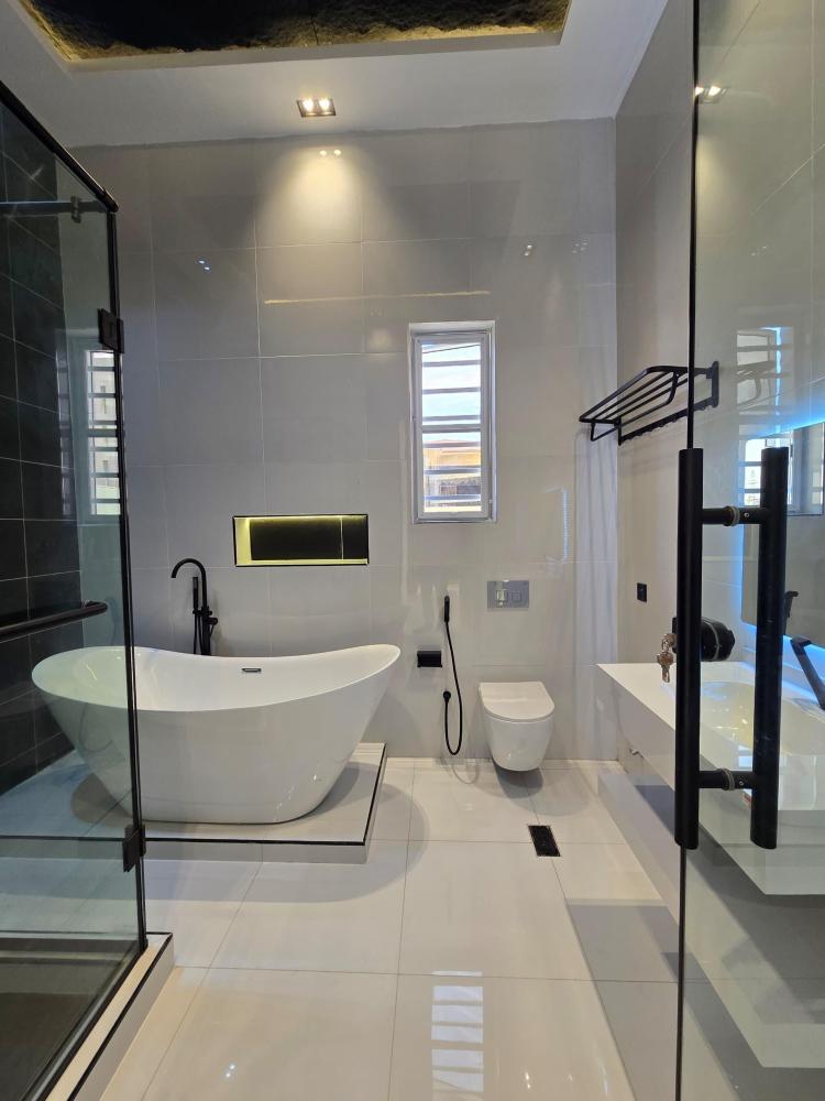 5-Bedroom Detached Duplex + BQ • Lekki Phase 1 • ₦1.5BN*