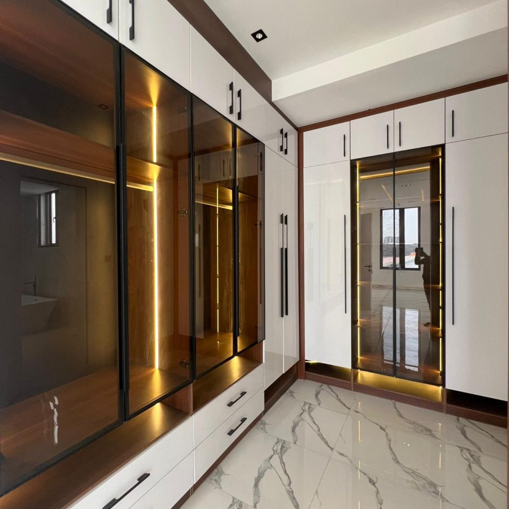 5 BED&amp; 2BQ || 1.2 BILLION ||LEKKI PHASE 1, LAGOS