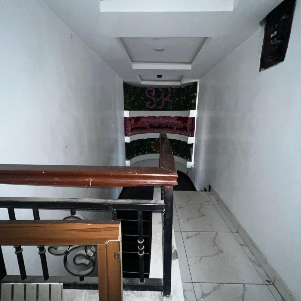 8 BED&amp; 3BQ || 40 MILLION || LEKKI PHASE 1, LAGOS