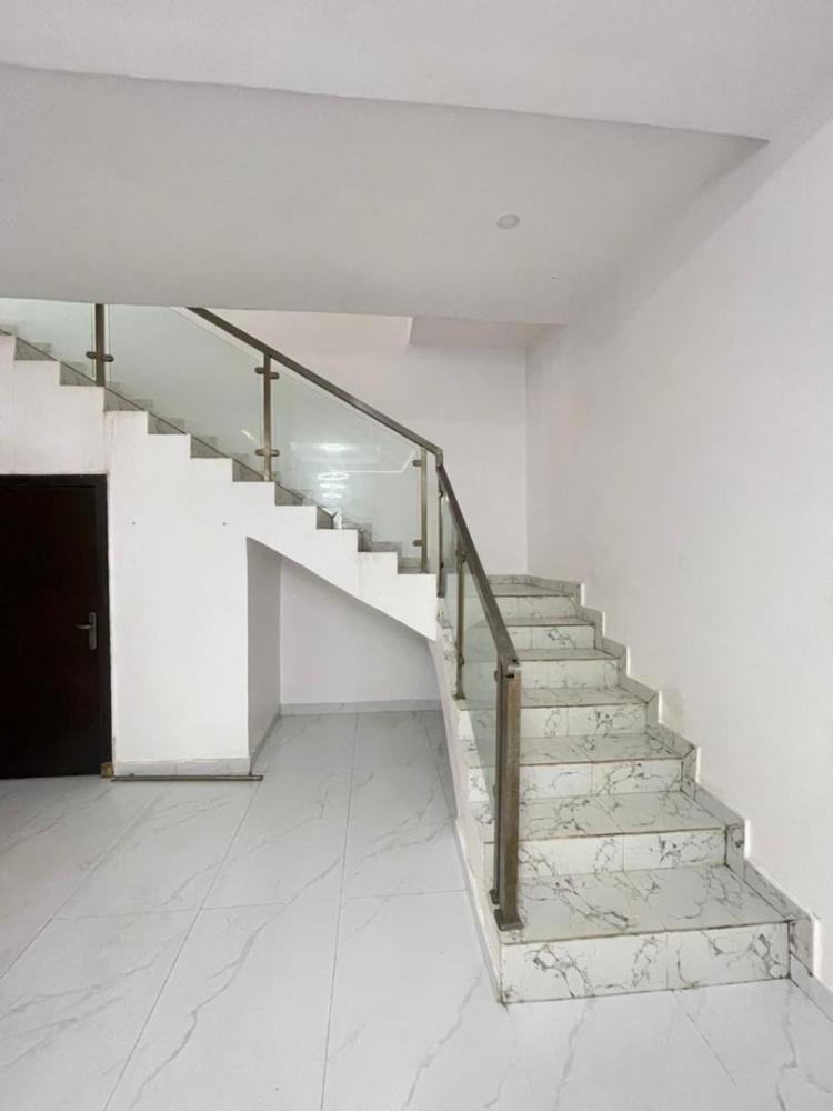 Exquisite 3 Bedroom Terrace Duplex