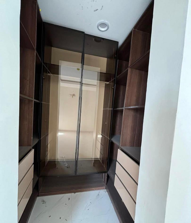 Luxury Newly Built 3 Bedroom Apartment at Lekki Phase 1 for Sale