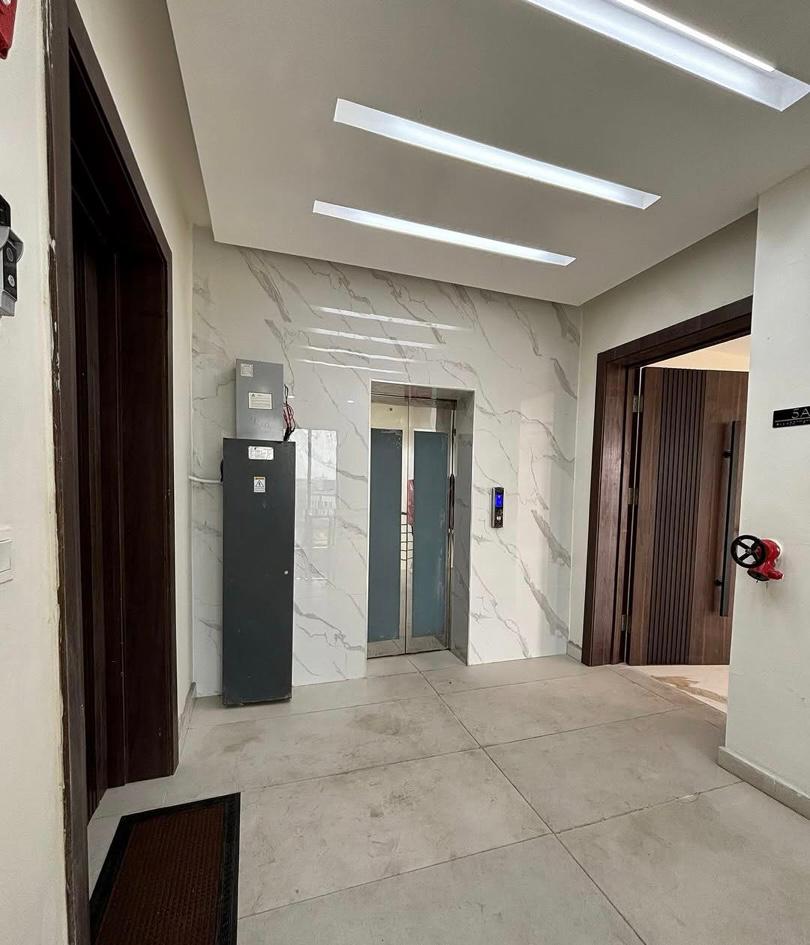 Luxury Newly Built 3 Bedroom Apartment at Lekki Phase 1 for Sale