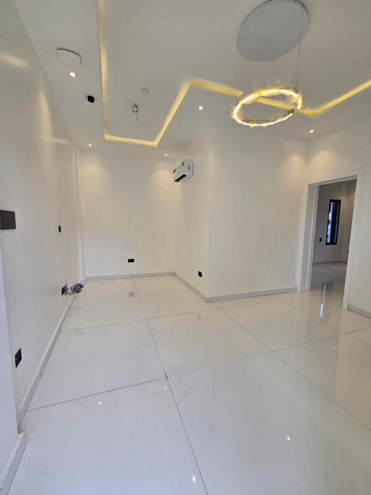 4 Bedroom Fully Detached Duplex at Lekki Phase 1.