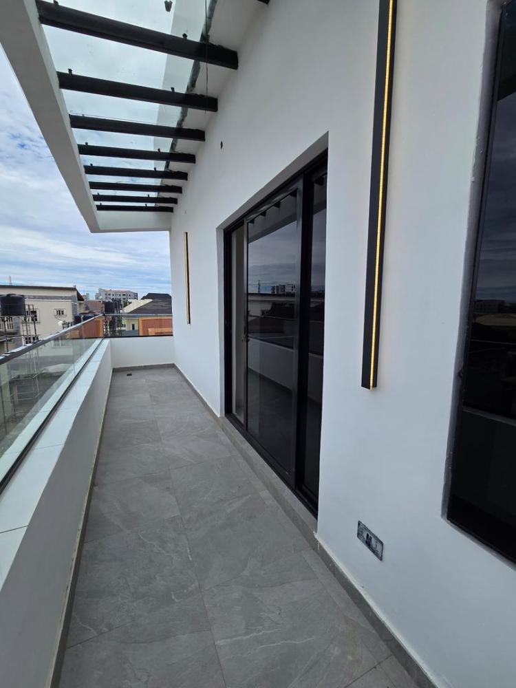 4 Bedroom Fully Detached Duplex at Lekki Phase 1.