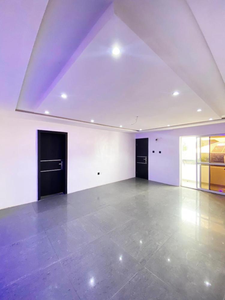 3 BEDROOM APARTMENT AVAILABLE AT LEKKI PHASE 1, LEKKI, LAGOS STATE.