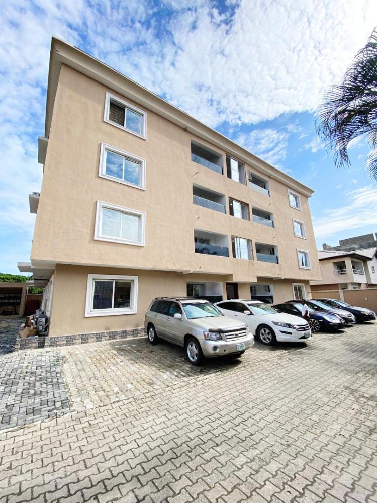 3 BEDROOM APARTMENT AVAILABLE AT LEKKI PHASE 1, LEKKI, LAGOS STATE.