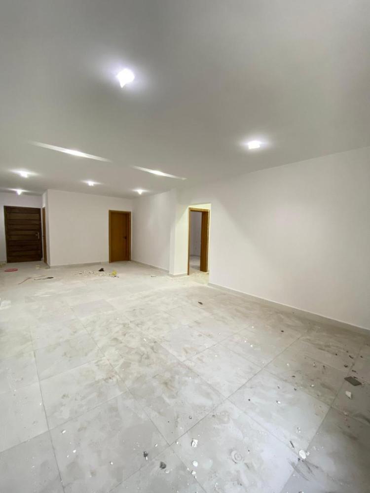 2 BEDROOM APARTMENT WITH SWIMMING POOL AND ELEVATOR LOCATED AT LEKKI PHASE 1