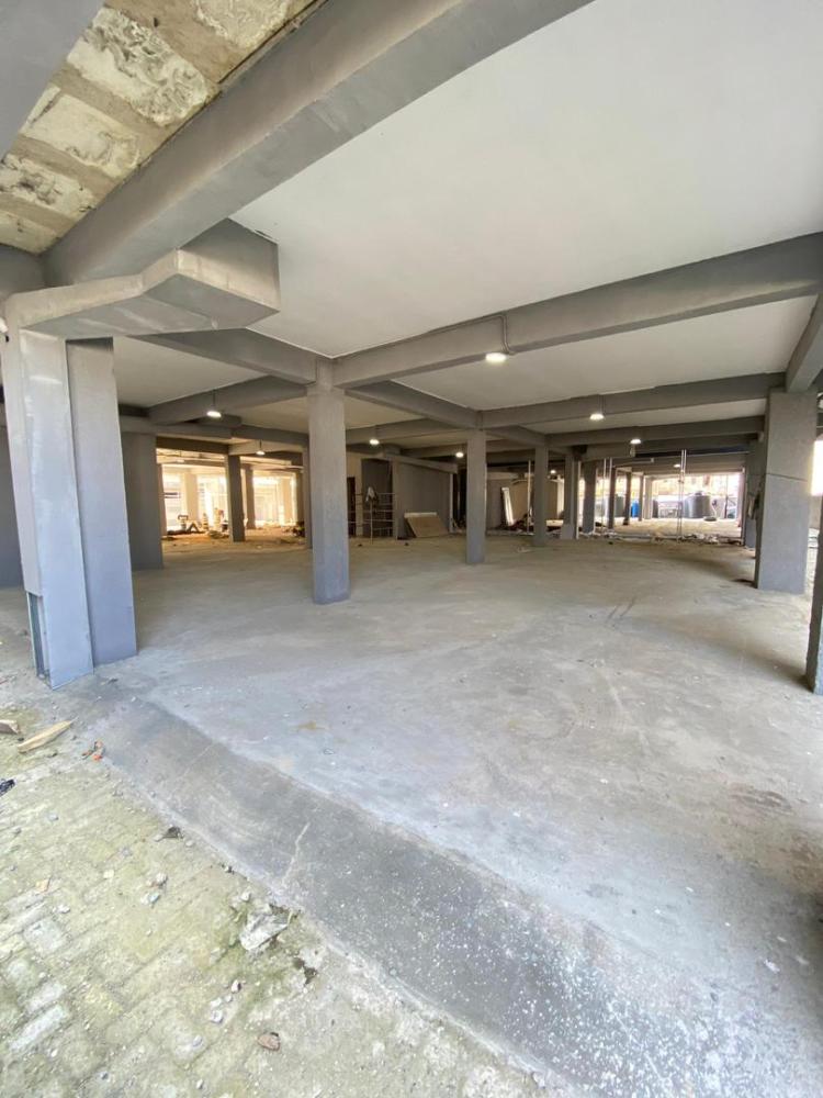 2 BEDROOM APARTMENT WITH SWIMMING POOL AND ELEVATOR LOCATED AT LEKKI PHASE 1