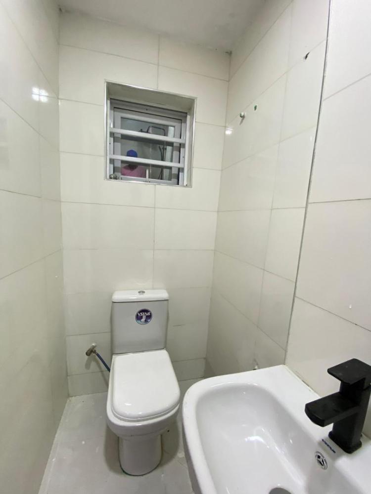 2 BEDROOM APARTMENT WITH SWIMMING POOL AND ELEVATOR LOCATED AT LEKKI PHASE 1