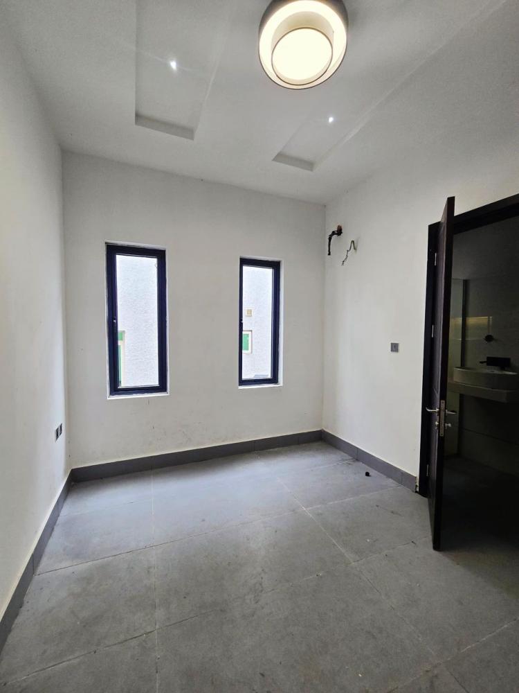 5 BEDROOM TERRACE  DUPLEX WITH SWIMMING POOL AT IKOYI LAGOS