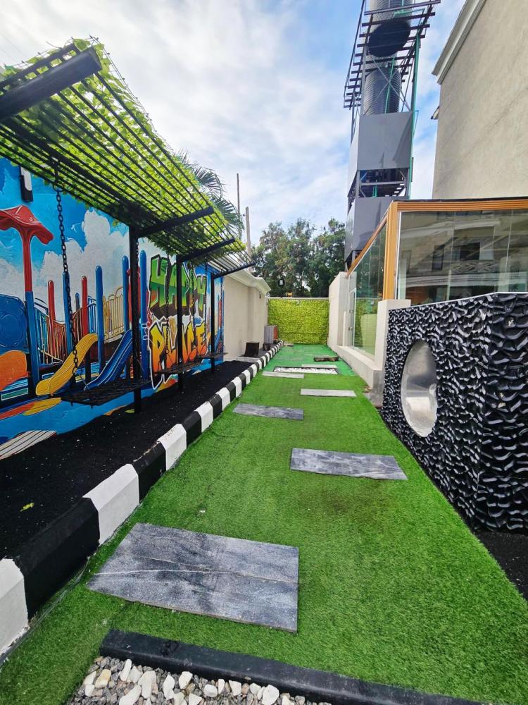 5 BEDROOM TERRACE  DUPLEX WITH SWIMMING POOL AT IKOYI LAGOS