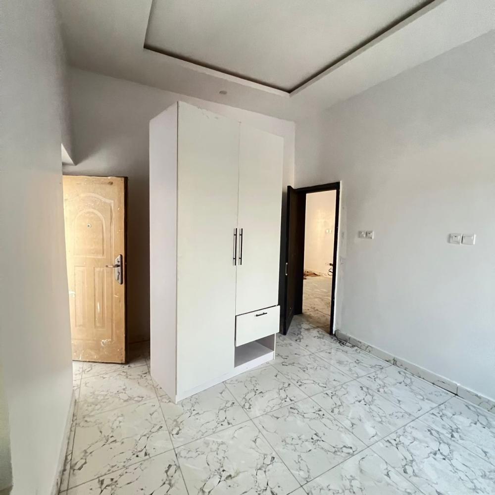 1 BEDROOM APARTMENT AT AJAH LEKKI LAGOS