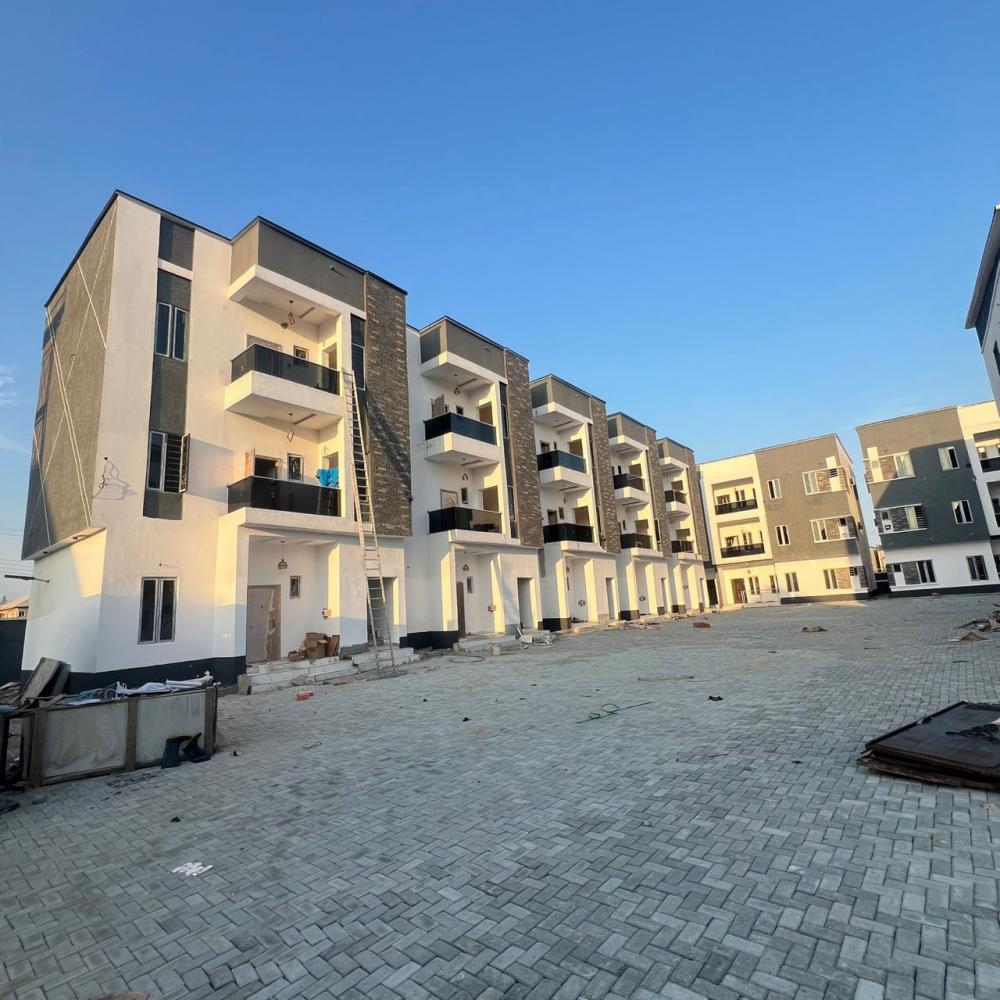 1 BEDROOM APARTMENT AT AJAH LEKKI LAGOS