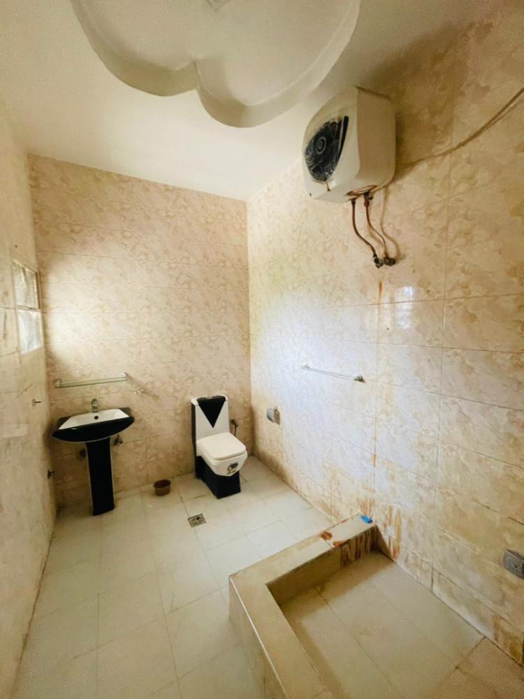 5 BEDROOM FULLY DETACHED DUPLEX AVAILABLE AT IKOTA, LEKKI.