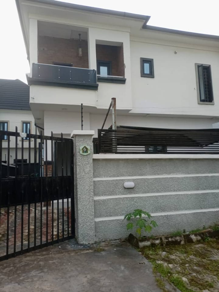 4 BEDROOM SEMI DETACHED DUPLEX AVAILABLE AT IKOTA AXIS