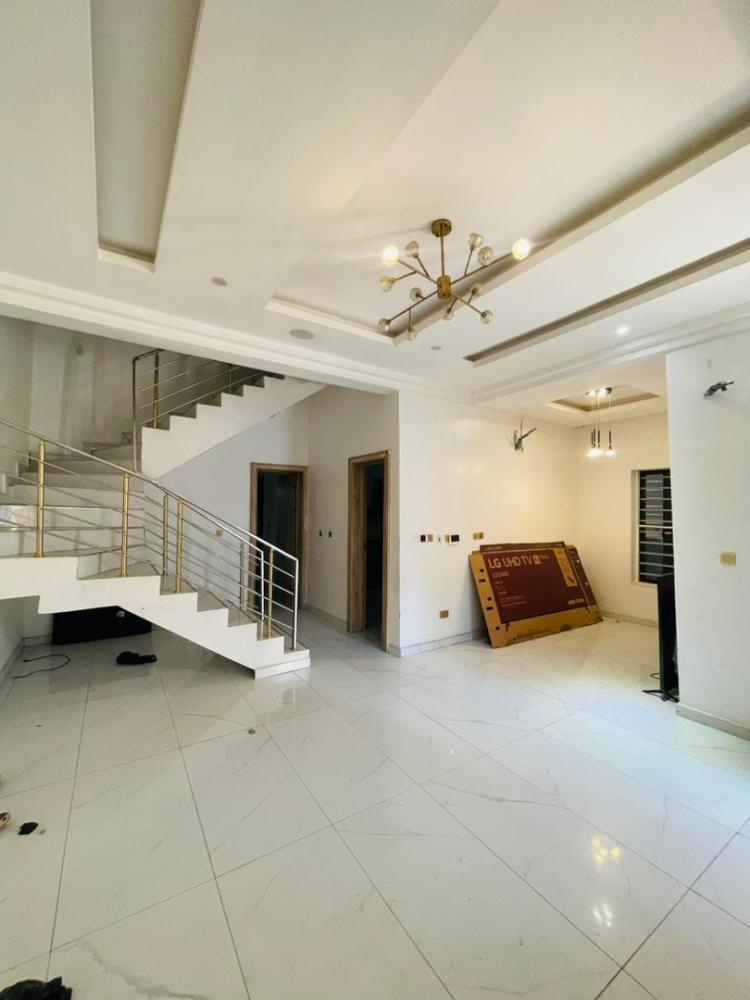 4 BEDROOM SEMI DETACHED DUPLEX AT CHEVRON, LEKKI