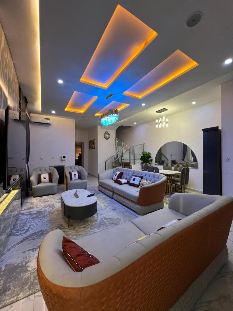 4 bedroom semi-detached duplex with a BQ.