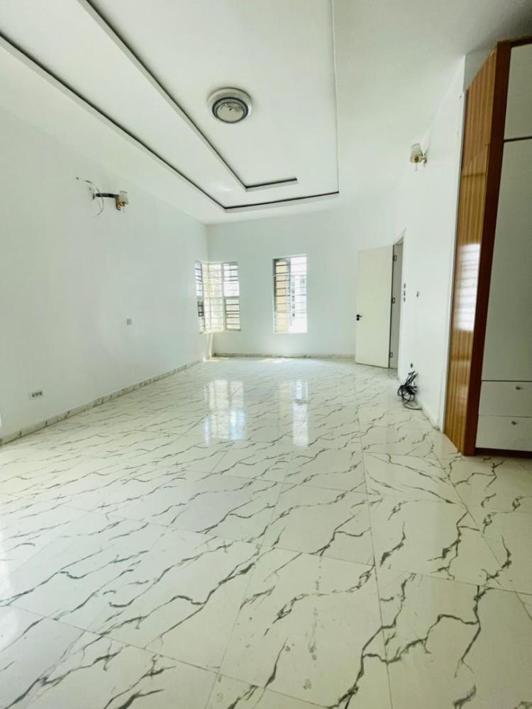 5 bedroom semi detached duplex  With a bq Available for rent 