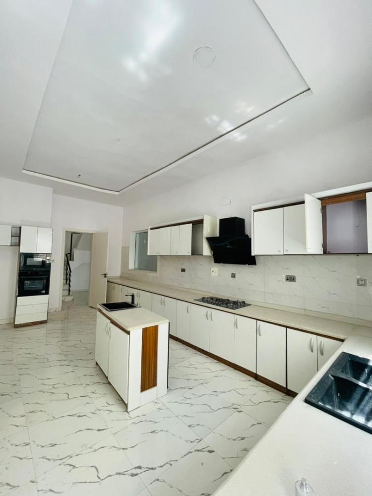 5 bedroom semi detached duplex  With a bq Available for rent 