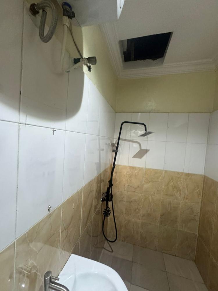 3 bedroom duplex  Rent 4.5m Agency :500k