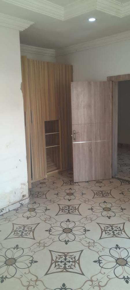 2bed rooms upstairs flat